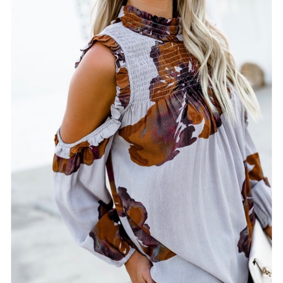 Love & Lilacs Cold Shoulder - Picture 6 of 8